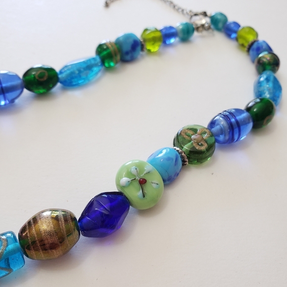 blue green glass beaded necklace - Picture 6 of 10